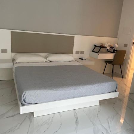 B & B La Casa Di Bianca Luxury Кротоне Экстерьер фото